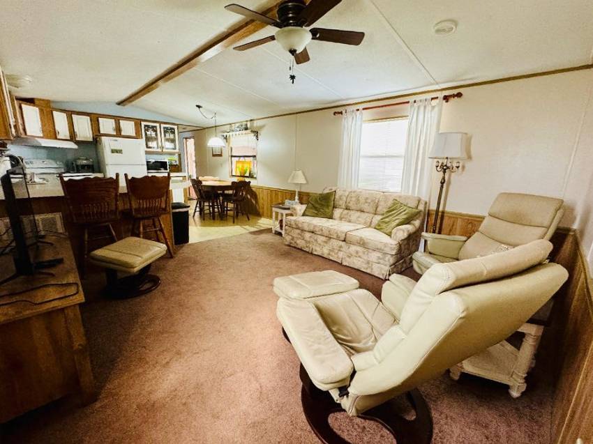 25 Leisure Drive a Auburndale, FL Mobile or Manufactured Home for Sale